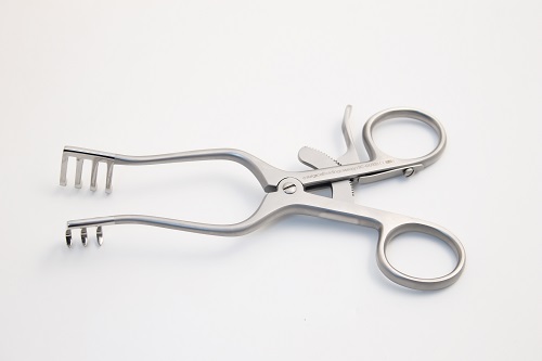 Self Retaining Retractor