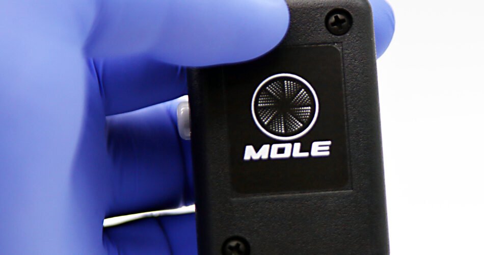 Surgical Holdings to showcase the MOLE QVI at the Endoscope Decontamination Forum